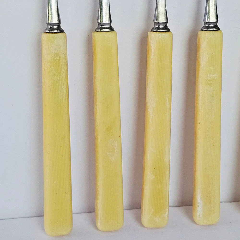 MCM Wiltshire Cutlery Set 8pc Cutlery Australian Cream Bakelite‎ Stainless Steel